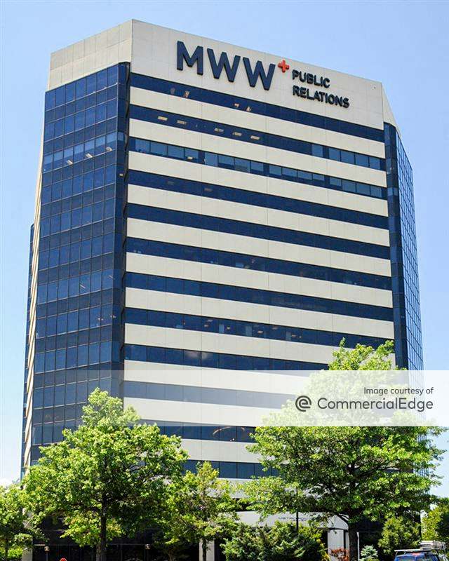 1 Meadowlands Plaza, East Rutherford, NJ | Office Space